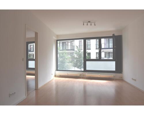 Gustav-Adolf Straße!
Weissensee nahe Nord-PB!
Loftähnlich mit Durchgangszimmer!