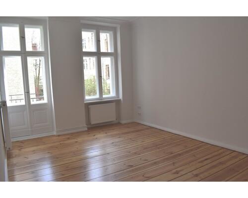 Nahe Schlossstraße - schöner Altbau,
im ruhigem Gartenhaus mit Balkon
Ideal für Einzelperson