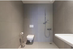 Zweites Badezimmer