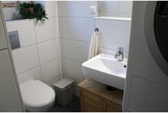 Gäste-WC mit. WM-Anschluss